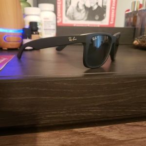 Polarized Justin Ray-Bans